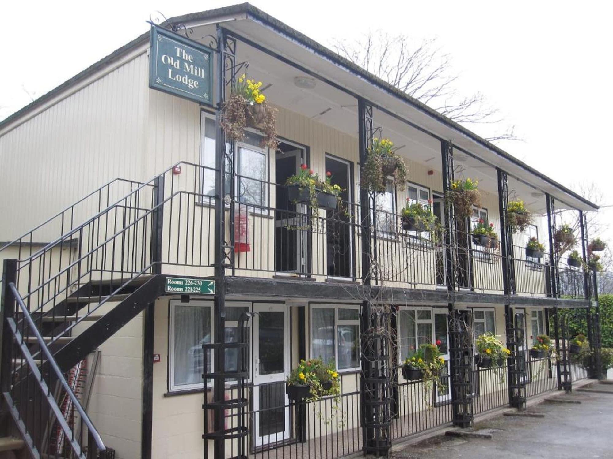 Old Mill Hotel & Lodge Bath Exteriér fotografie